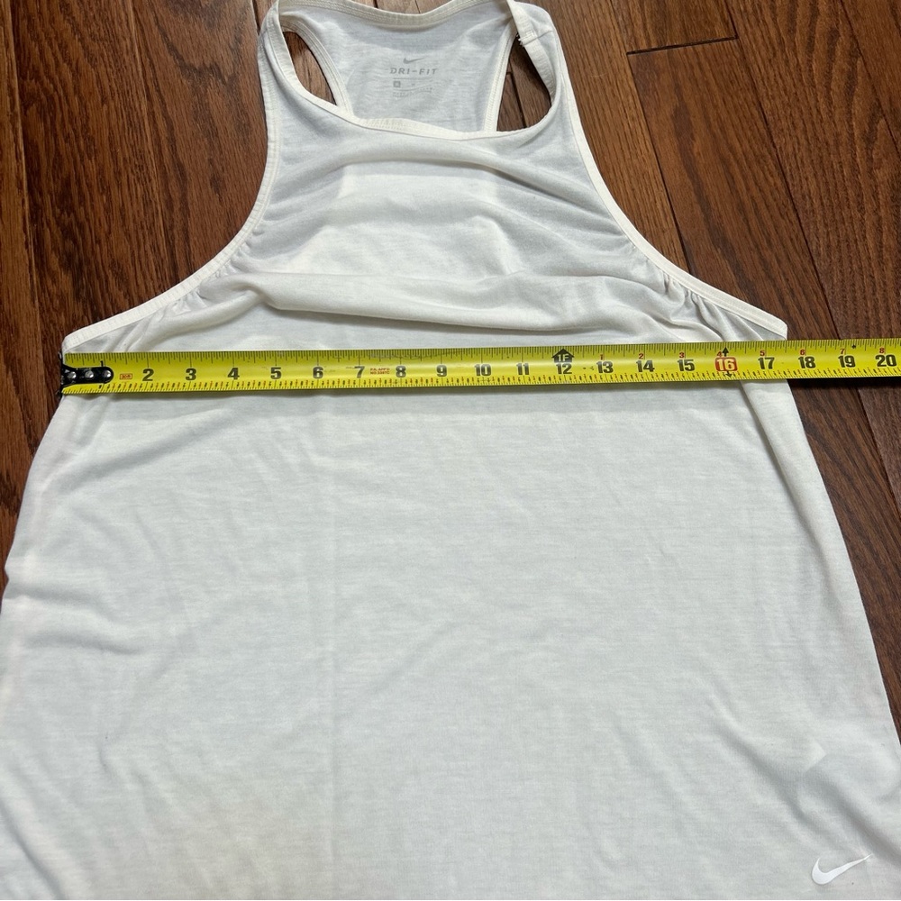 Nike Women's Lightweight Cream Off-White Muscle Tank Top- Size M - Picture 8 of 8
